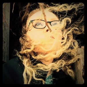 Meet your Posher, Jewell